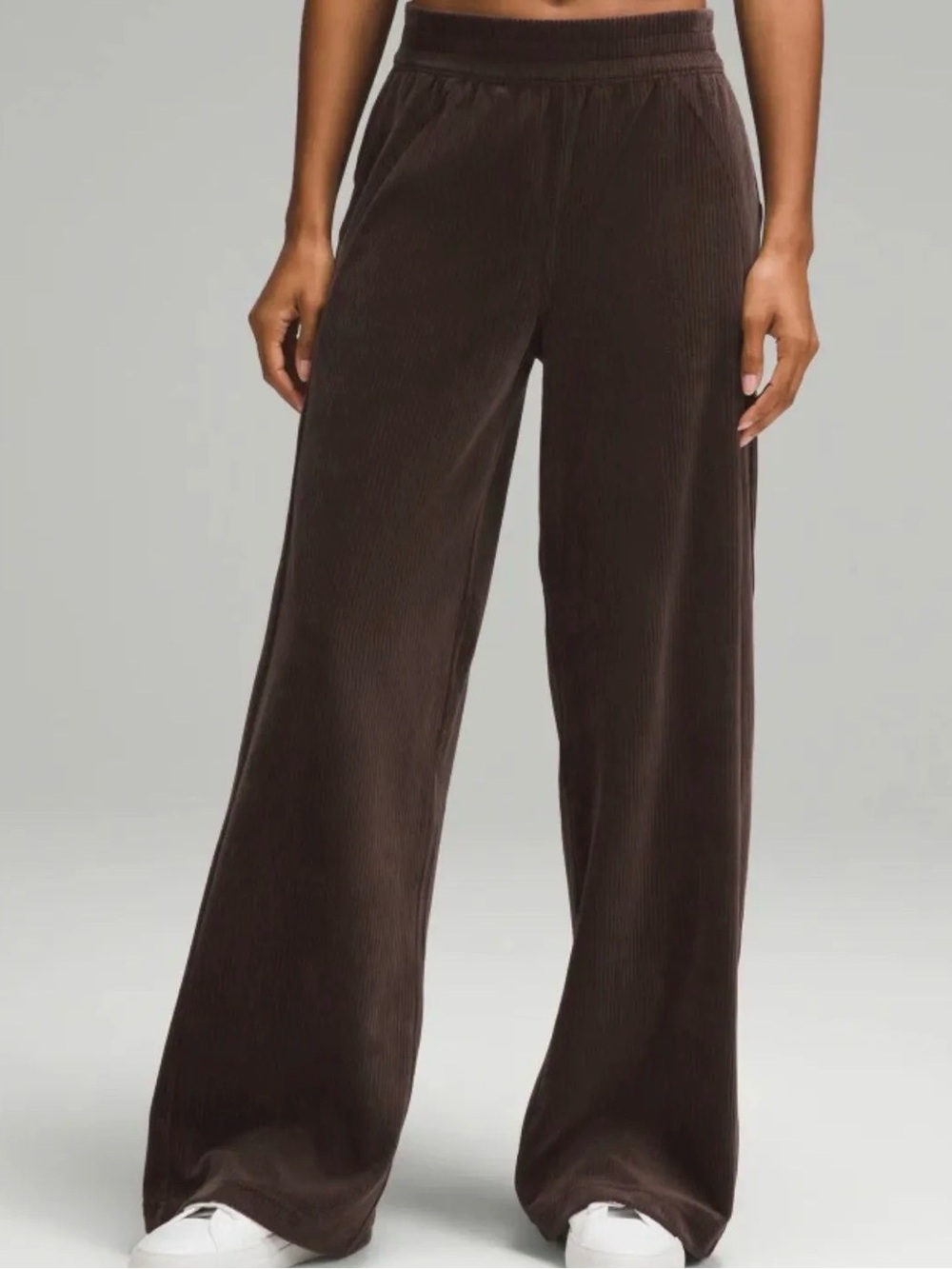 Lululemon Scuba Mid-Rise Wide-Leg Pant